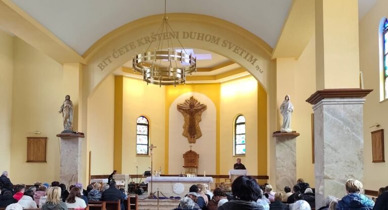 Župa Presvetoga Srca Isusova, hodočašće u Šurkovac, mjesto ozdravljenja hodočašća u Međugorje i Šurkovac HODOČAŠĆE U ŠURKOVAC